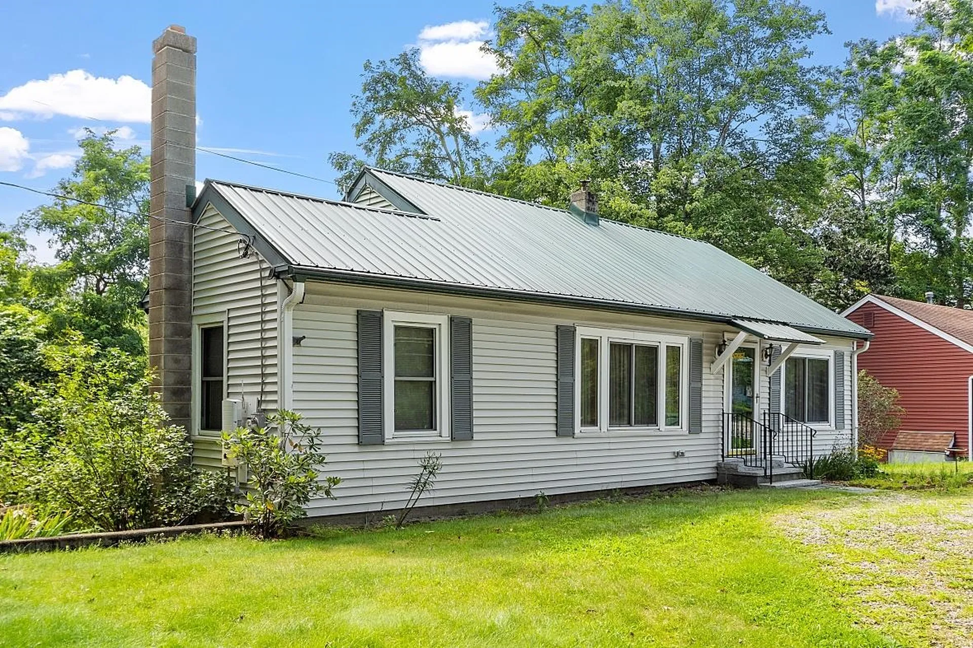 201 E Dunstable Road Nashua NH 03062
