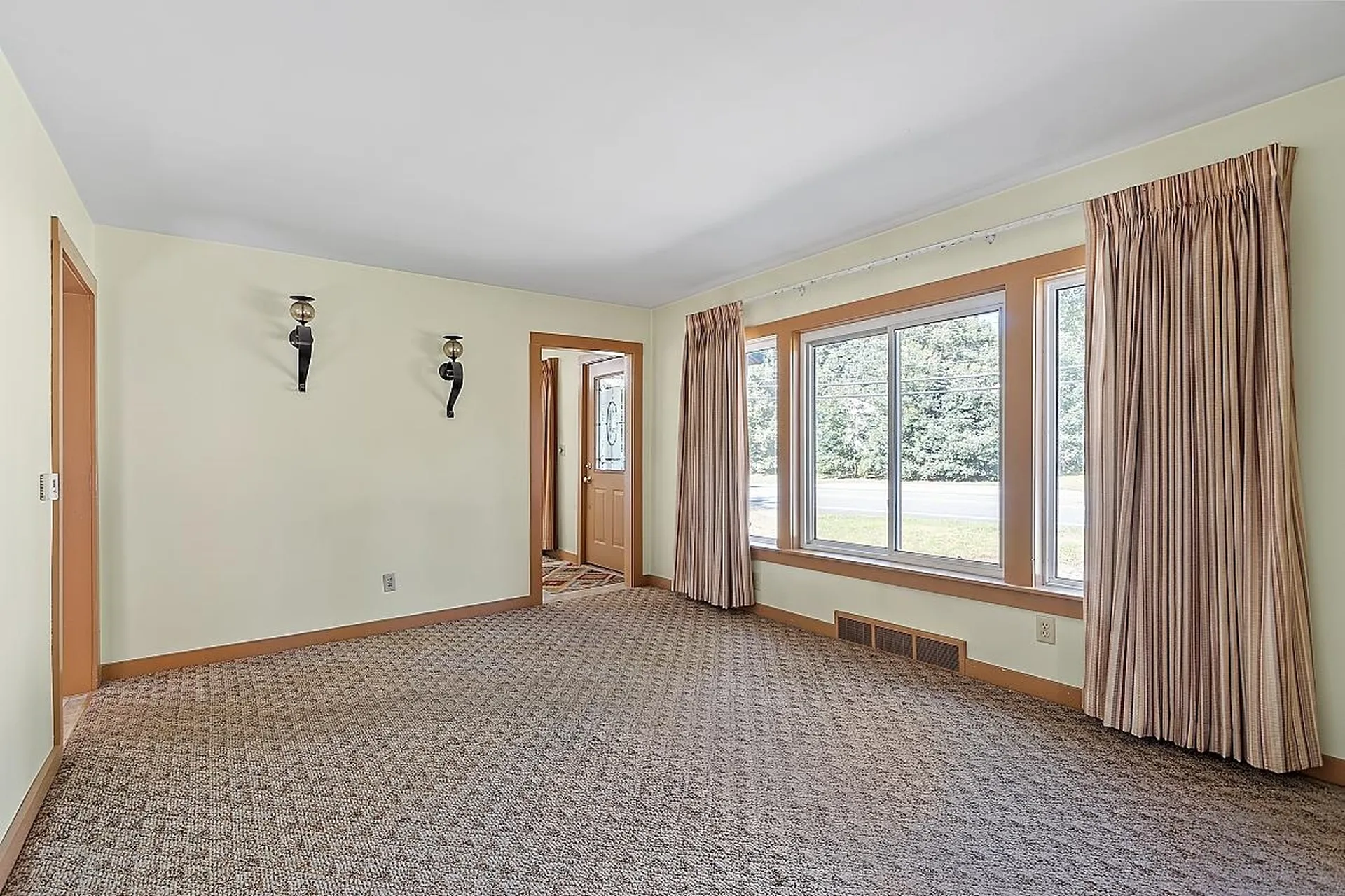 201 E Dunstable Road Nashua NH 03062