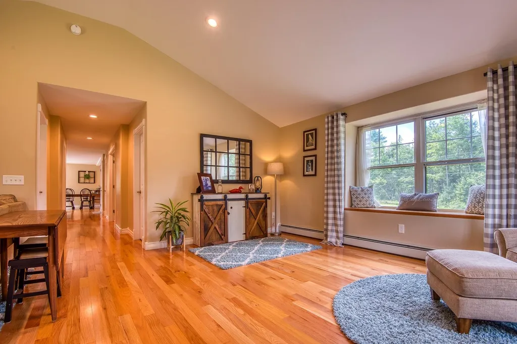 3 King Lane Berwick ME 03901
