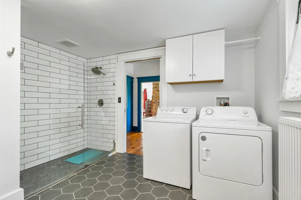 66 Goves Lane Wentworth NH 03282