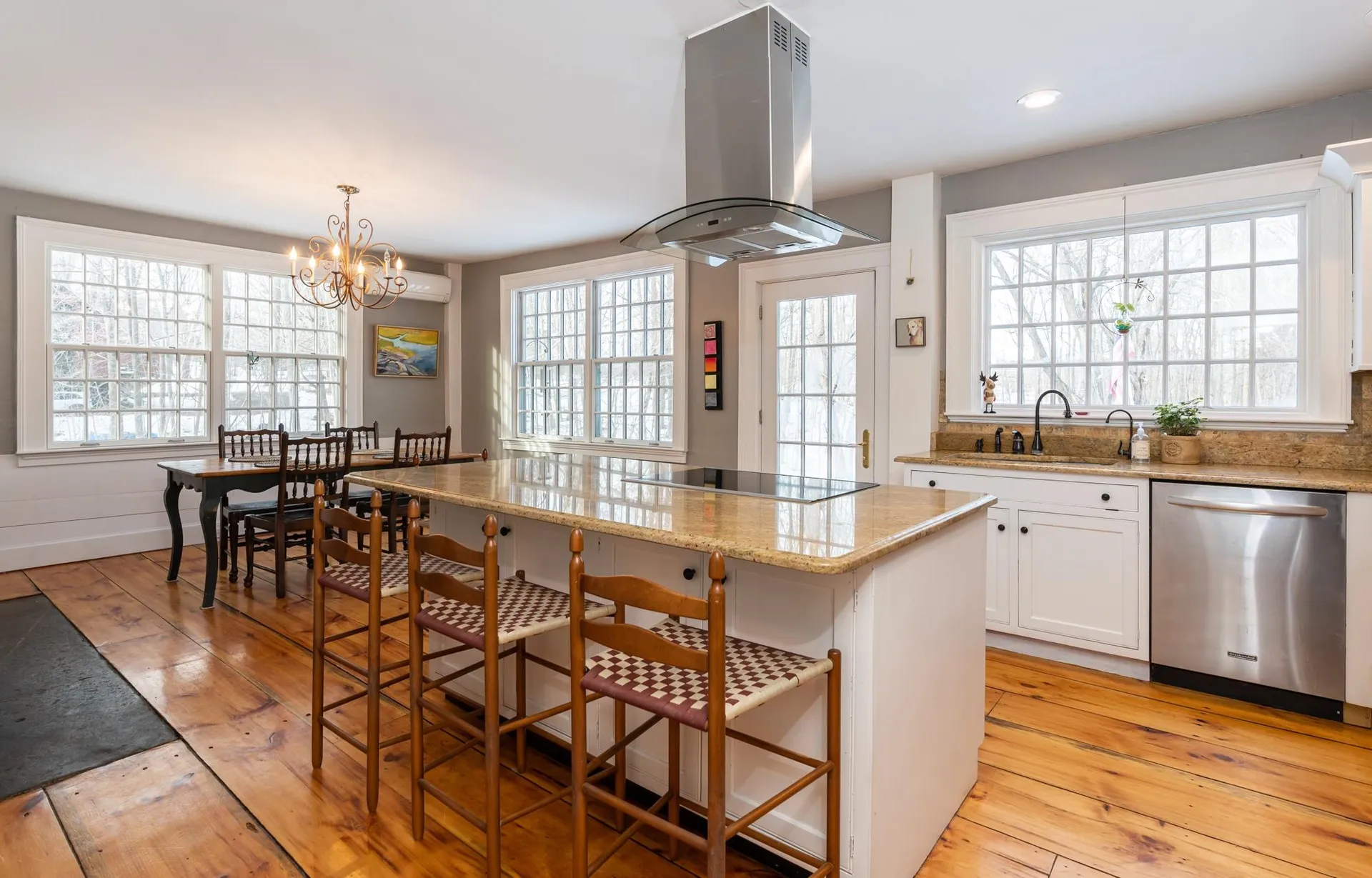 27 Haverhill Road Chester NH 03036