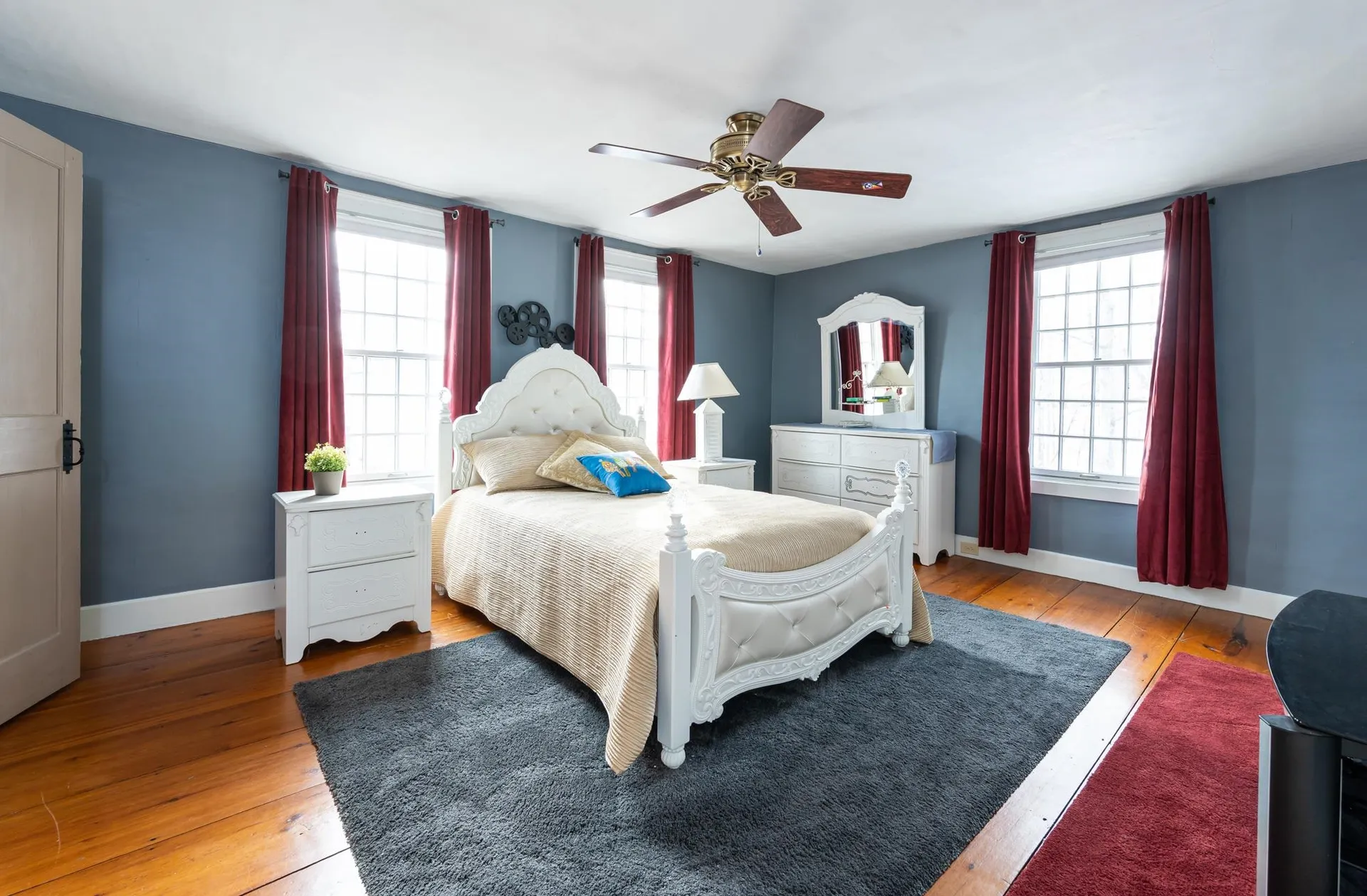 27 Haverhill Road Chester NH 03036