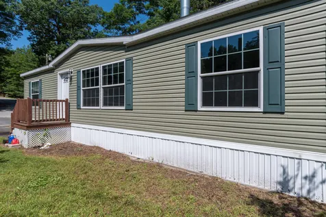 8 Ruby Way Merrimack NH 03054