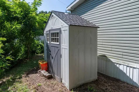 8 Ruby Way Merrimack NH 03054