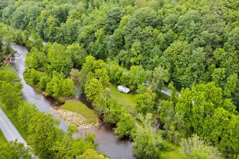 1027 Vt Route 313 Arlington VT 05250