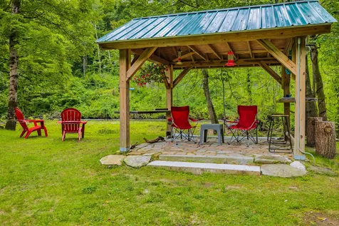 1027 Vt Route 313 Arlington VT 05250