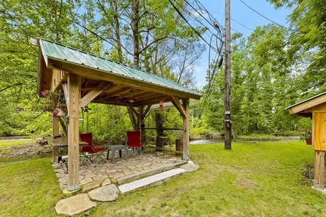 1027 Vt Route 313 Arlington VT 05250