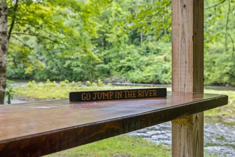 1027 Vt Route 313 Arlington VT 05250