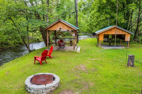 1027 Vt Route 313 Arlington VT 05250