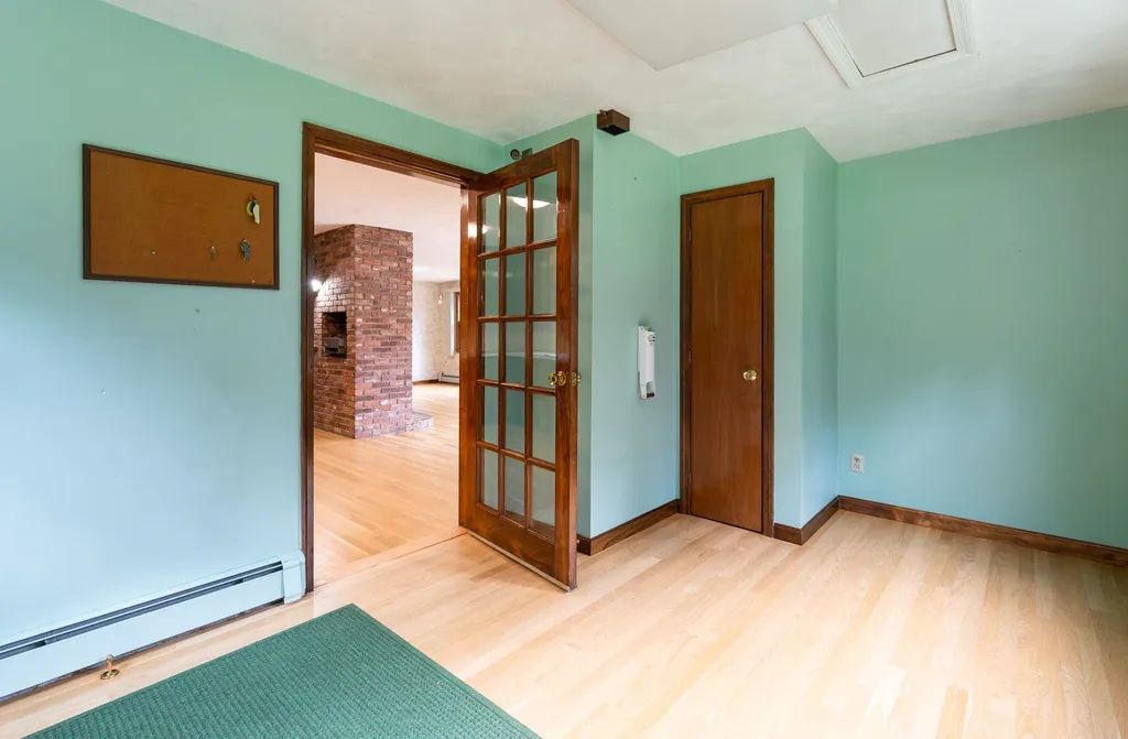 156 Greeley Street Hudson NH 03051