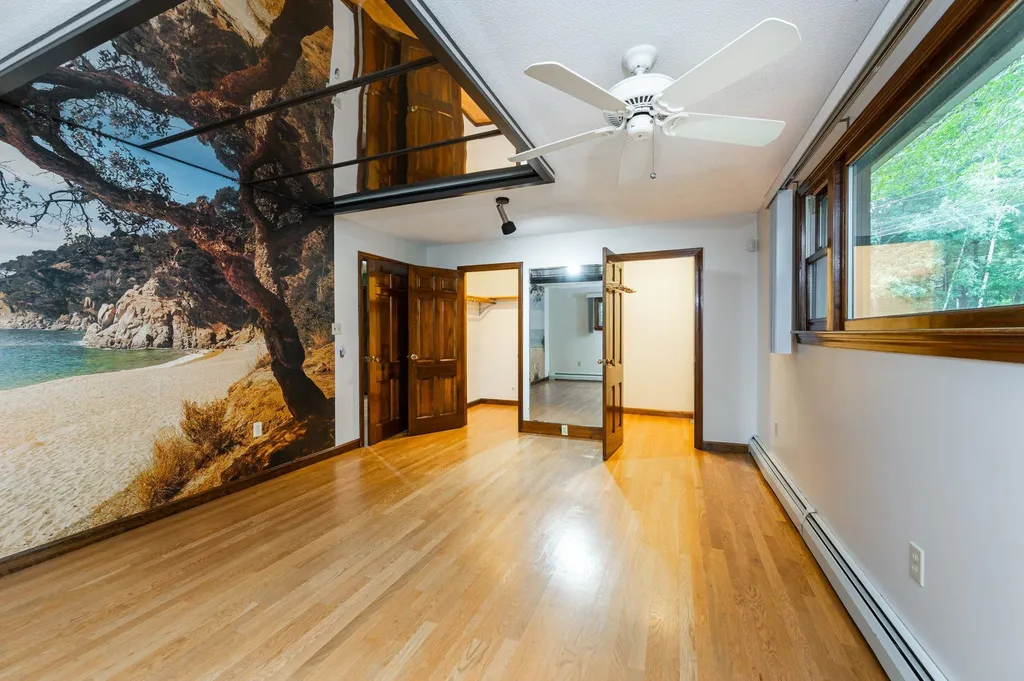 156 Greeley Street Hudson NH 03051