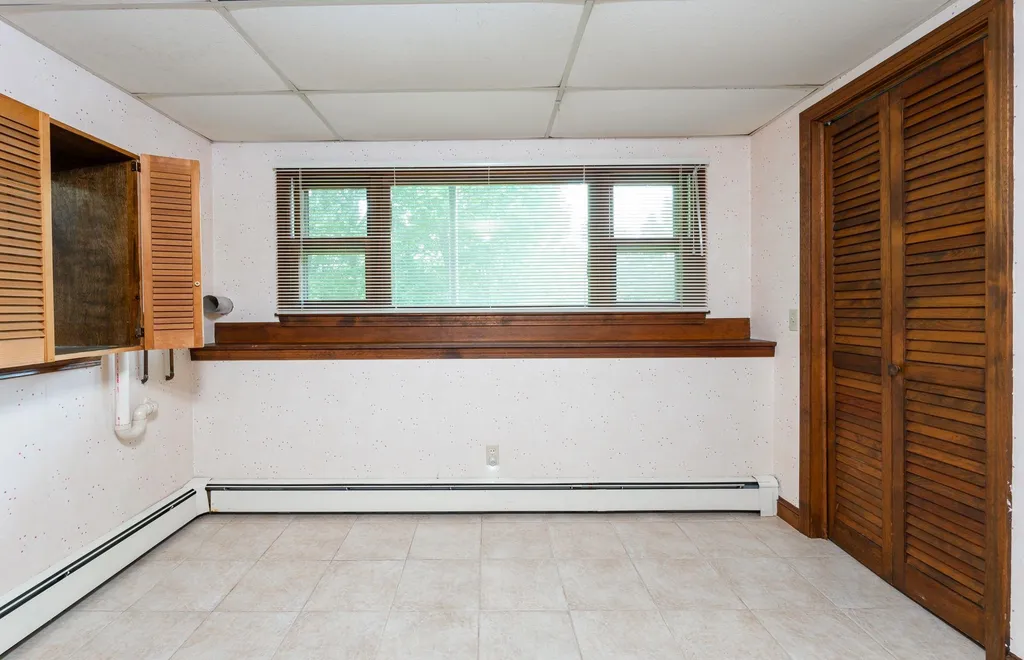 156 Greeley Street Hudson NH 03051