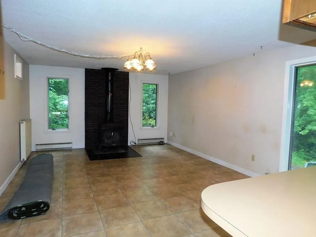 52 Moharimet Drive Madbury NH 03823