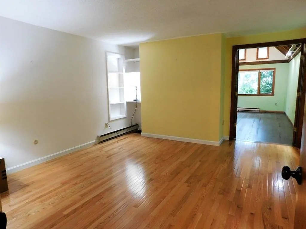52 Moharimet Drive Madbury NH 03823