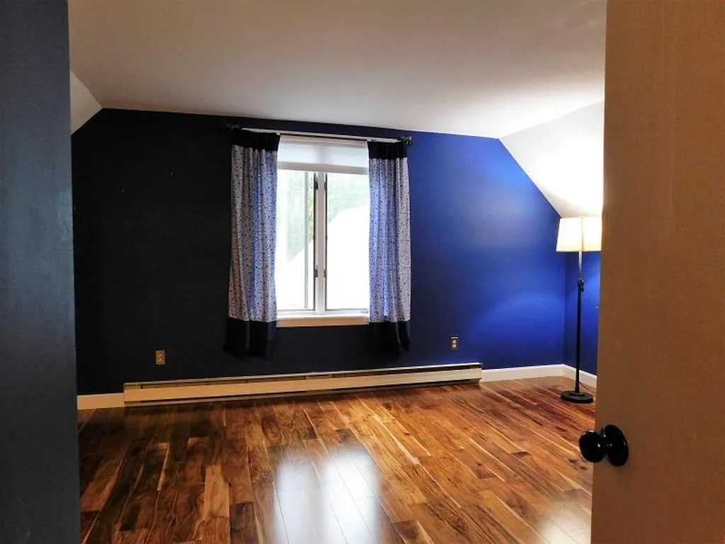 52 Moharimet Drive Madbury NH 03823