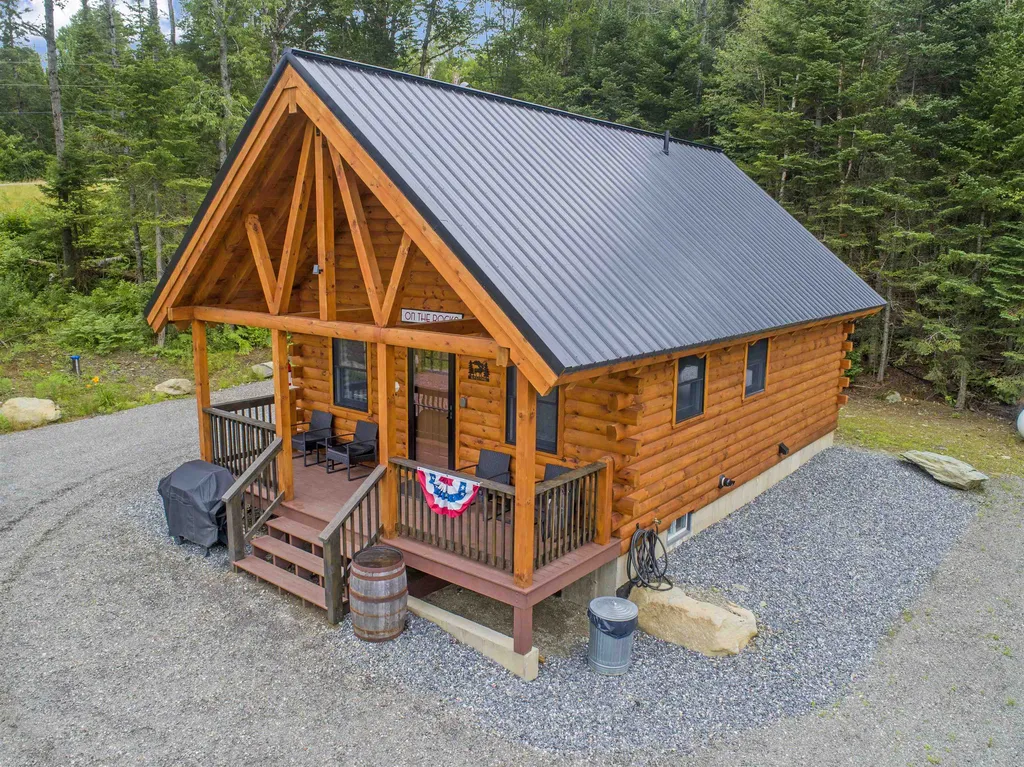 6 Patch Road Pittsburg NH 03592
