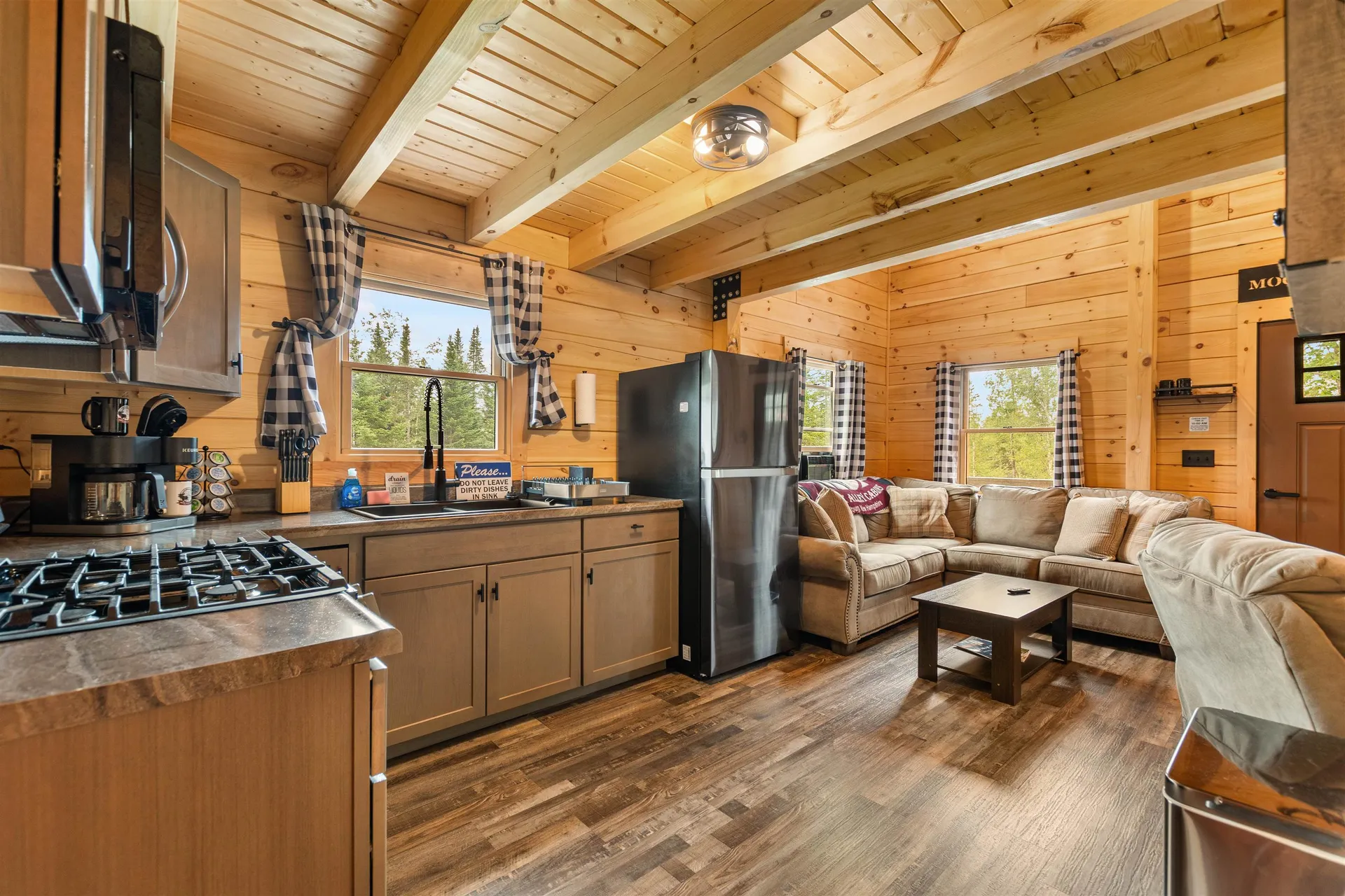 6 Patch Road Pittsburg NH 03592