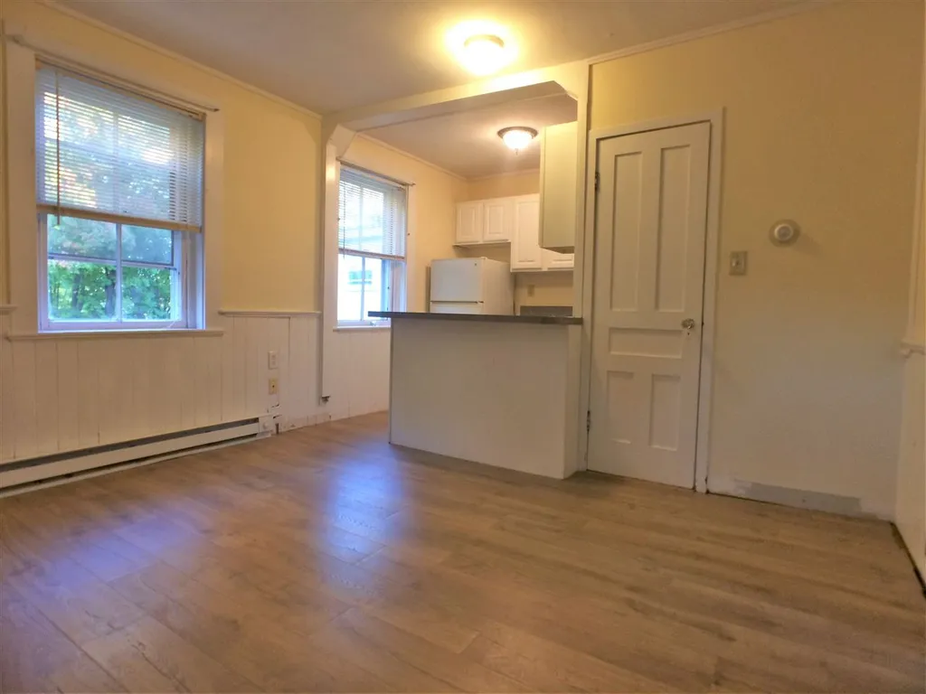 2 Elm Street Newmarket NH 03857