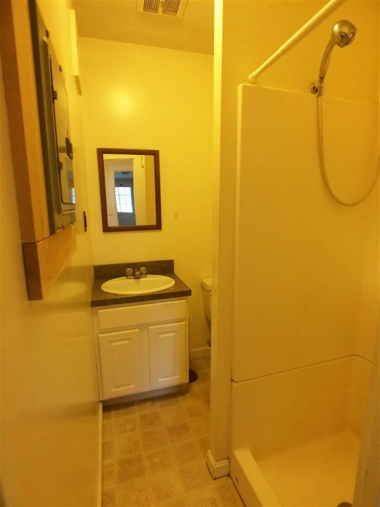 2 Elm Street Newmarket NH 03857