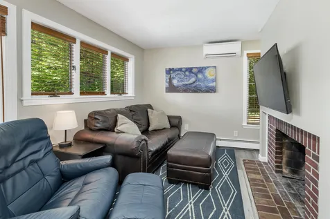 9 Algonquin Drive Laconia NH 03246