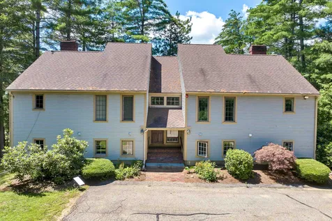 9 Algonquin Drive Laconia NH 03246