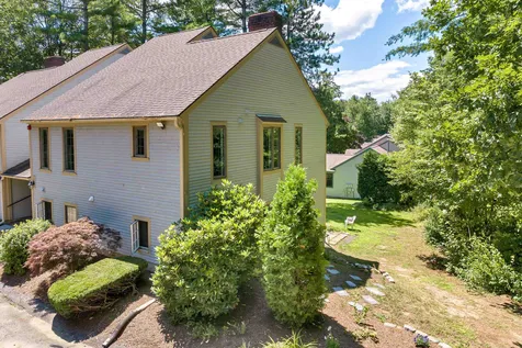 9 Algonquin Drive Laconia NH 03246