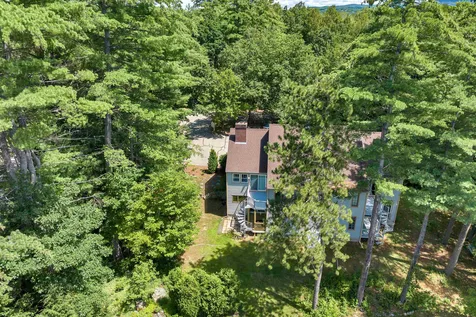 9 Algonquin Drive Laconia NH 03246