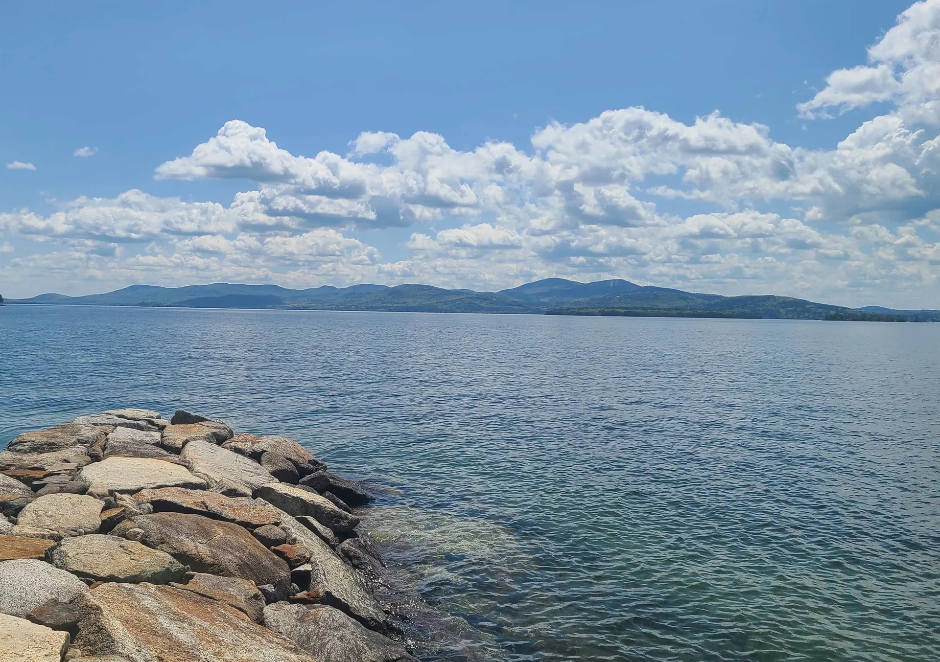 16 Old Long Island Road Moultonborough NH 03254
