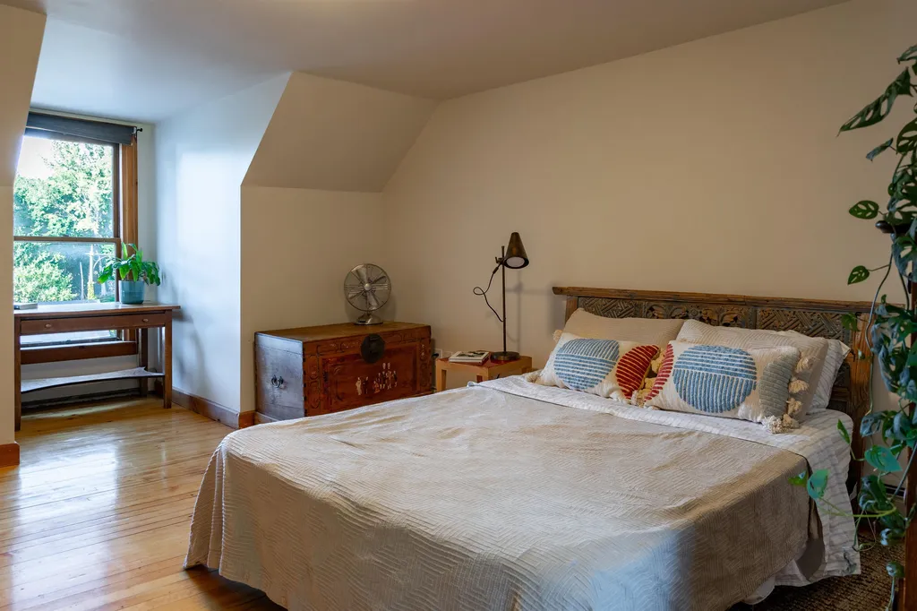 27 Inn Road Charlotte VT 05445
