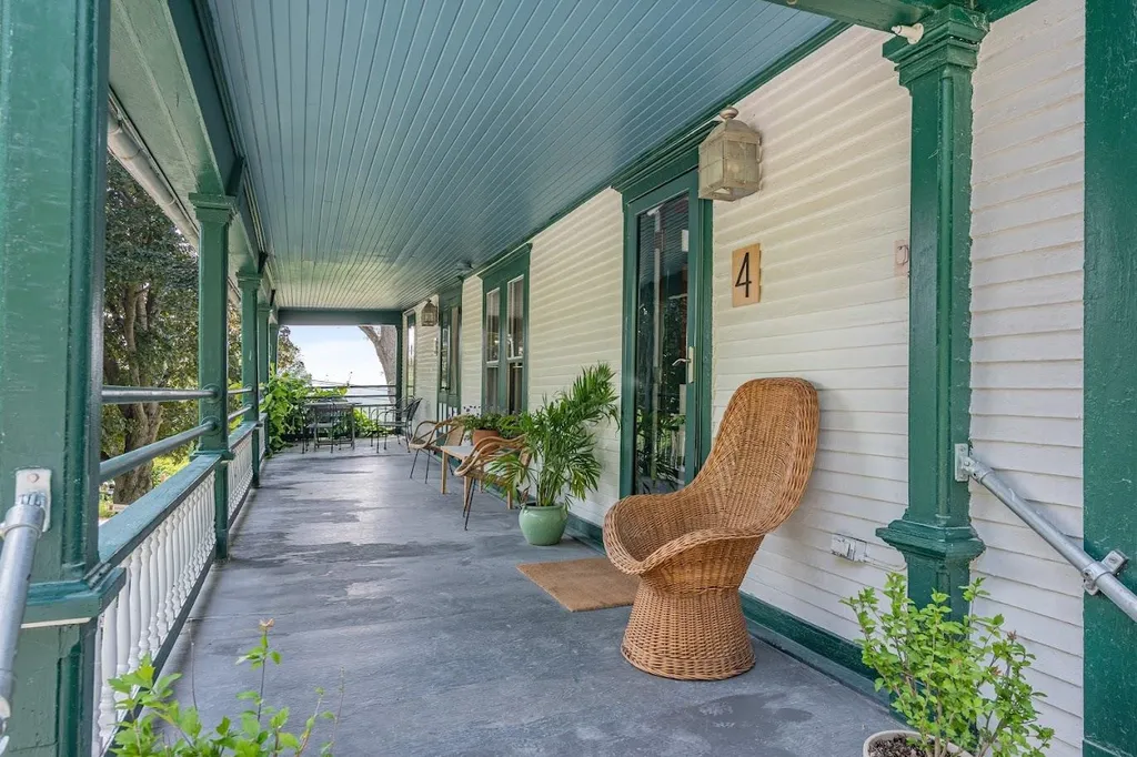 27 Inn Road Charlotte VT 05445
