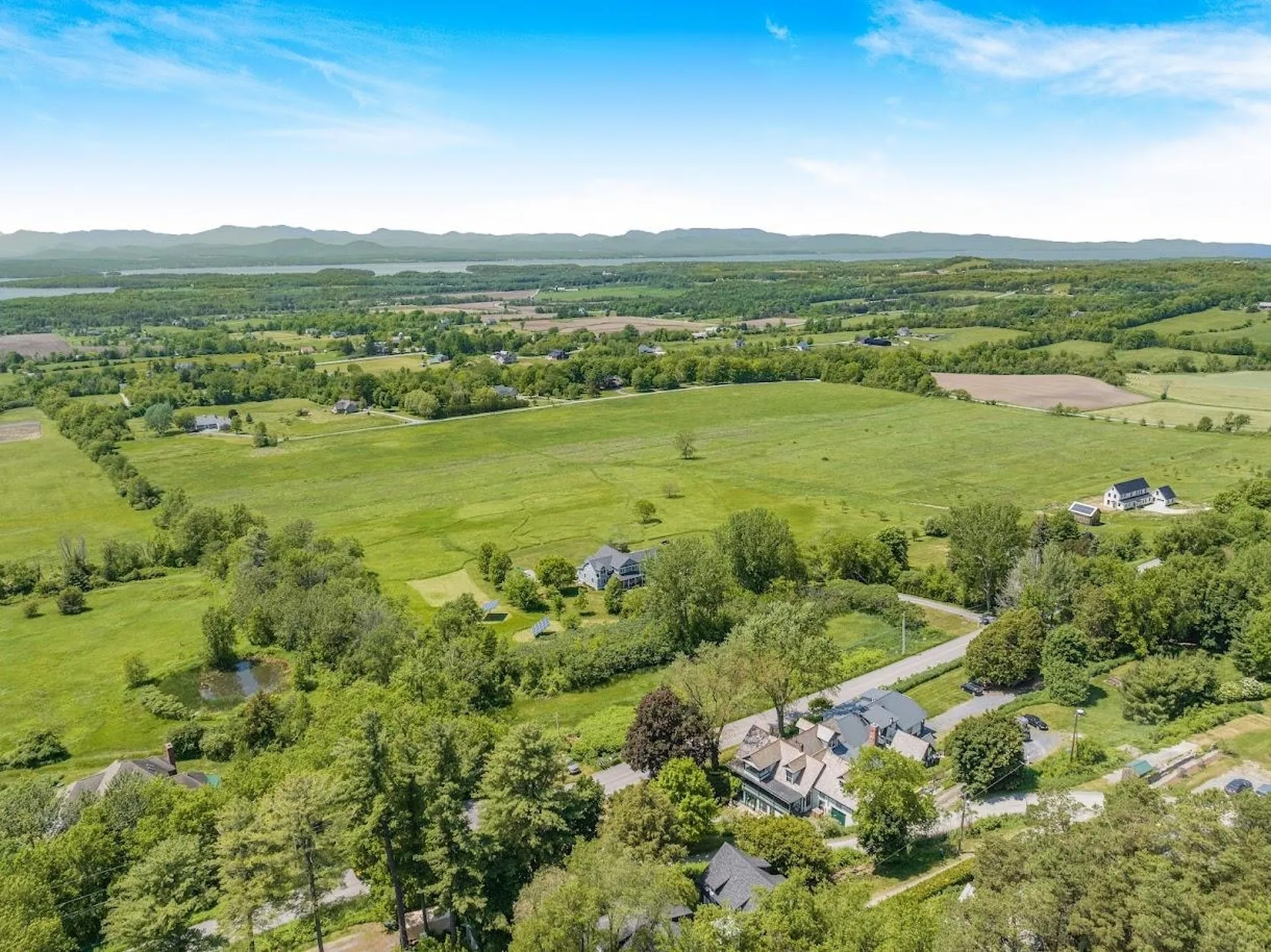 27 Inn Road Charlotte VT 05445