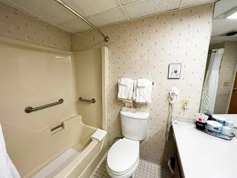 17 Harris Shore Road Gilford NH 03249