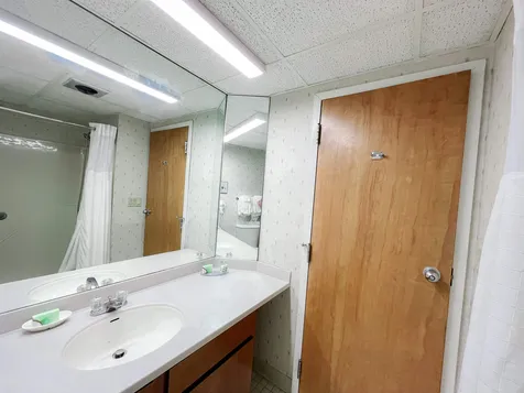 17 Harris Shore Road Gilford NH 03249