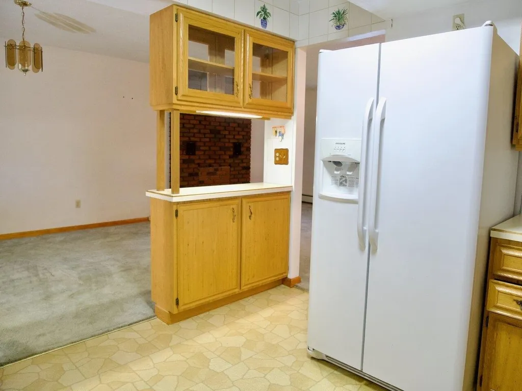 9 Londonderry Lane Essex VT 05452