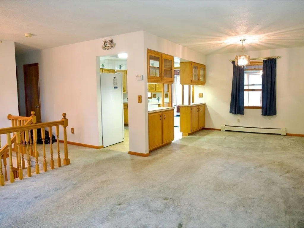 9 Londonderry Lane Essex VT 05452