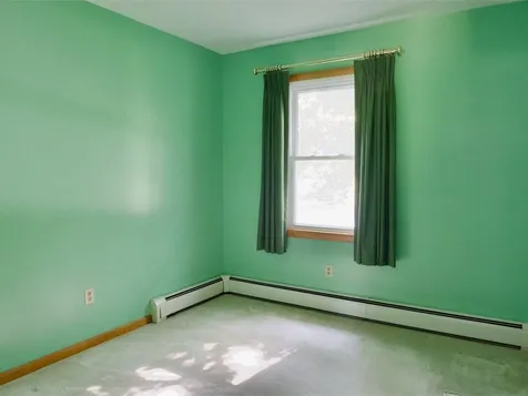 9 Londonderry Lane Essex VT 05452