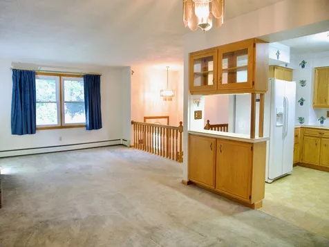 9 Londonderry Lane Essex VT 05452