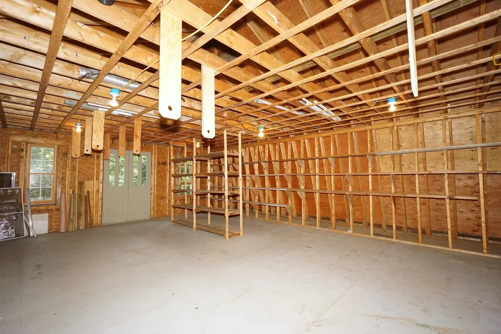 284 Bicentennial Drive Hooksett NH 03106