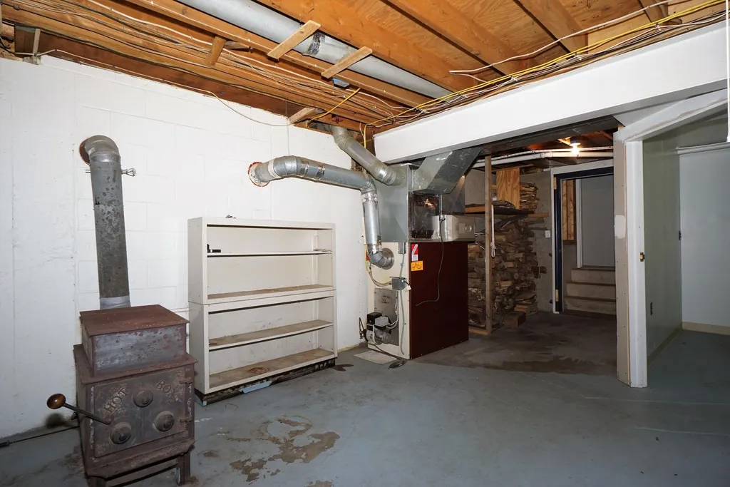 284 Bicentennial Drive Hooksett NH 03106