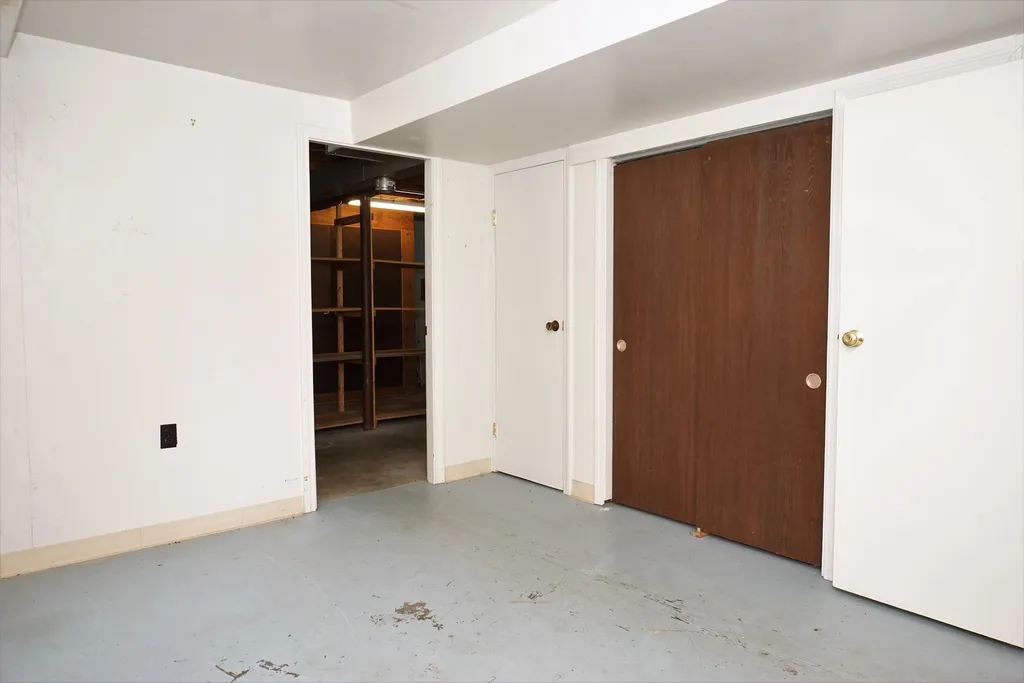 284 Bicentennial Drive Hooksett NH 03106