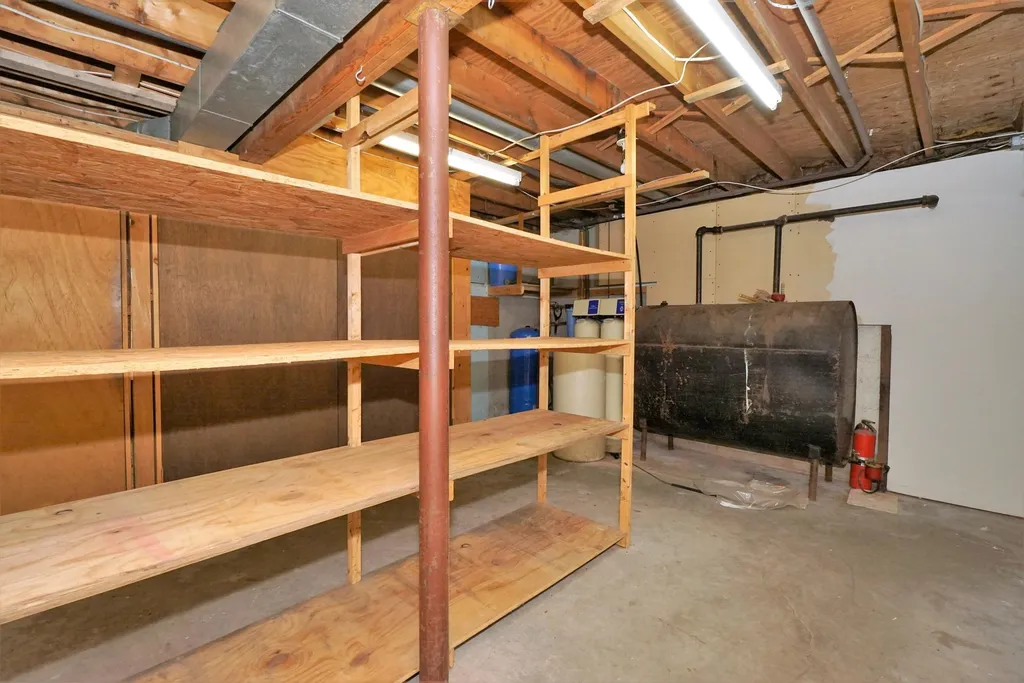 284 Bicentennial Drive Hooksett NH 03106