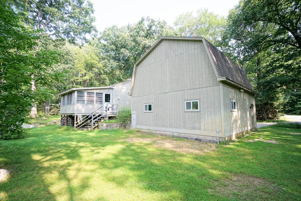 284 Bicentennial Drive Hooksett NH 03106