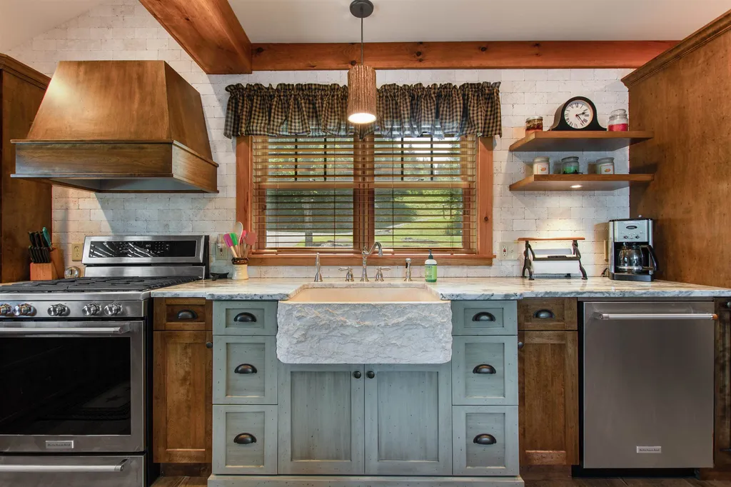 134 Spooner Road Pittsburg NH 03592
