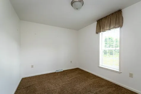 16 Eagle Nest Drive Franklin NH 03235