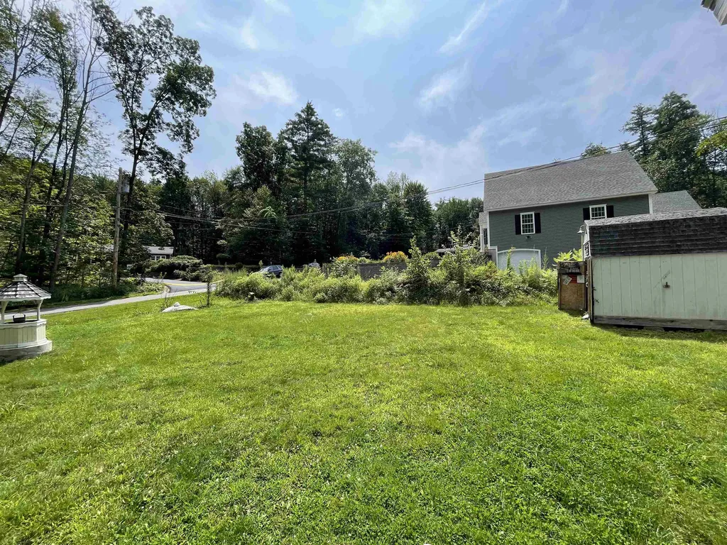 7 Hilltop Lane Hampstead NH 03841