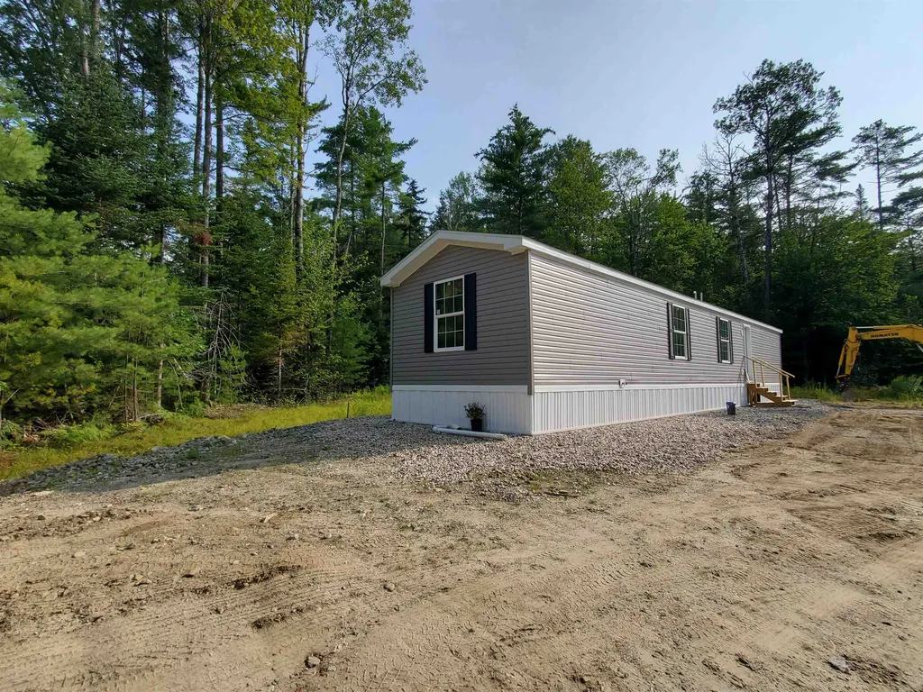 74 Canaan Street Canaan NH 03741
