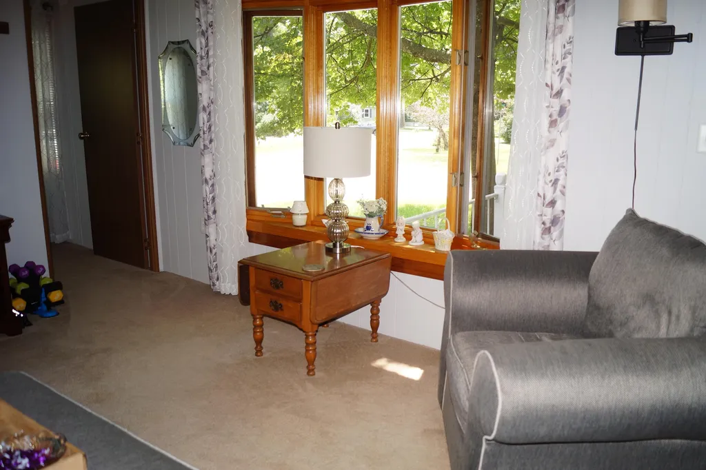 7 Neptune Lane Nashua NH 03062