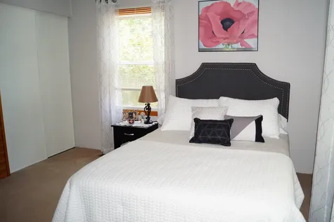 7 Neptune Lane Nashua NH 03062