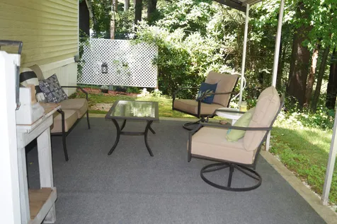 7 Neptune Lane Nashua NH 03062