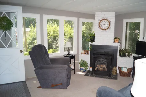 7 Neptune Lane Nashua NH 03062